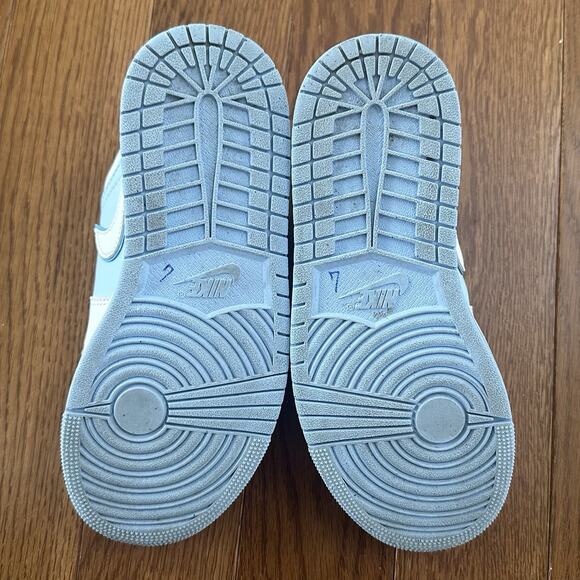 Nike Air Jordan 1 Ice Blue UNC DV1299-104 Women’s Size 6.5 - Picture 9 of 9